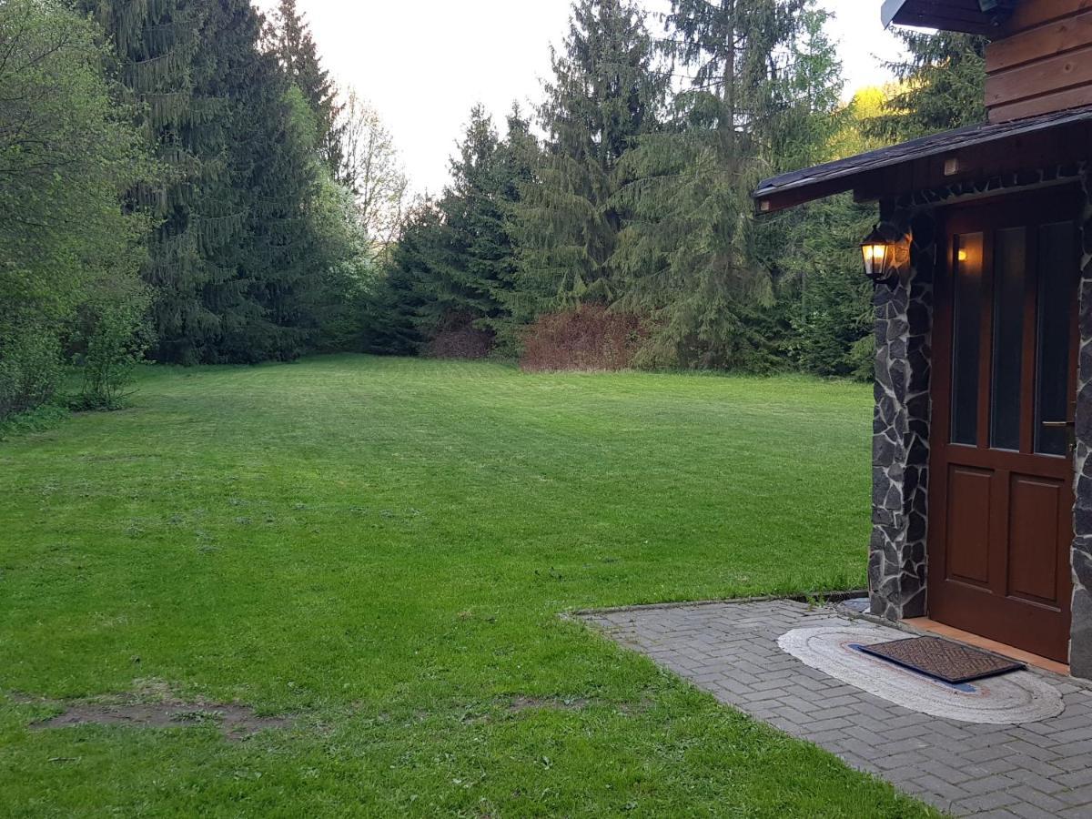 Chata pod skalou Valaská Exteriör bild